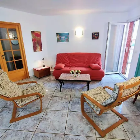 Evasion : Maison Avec Patio, Climatisation, 50 M De La 4poit11 *