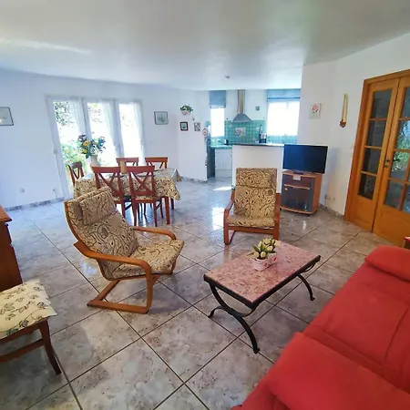 Apartamento Evasion : Maison Avec Patio, Climatisation, 50 M De La 4poit11
