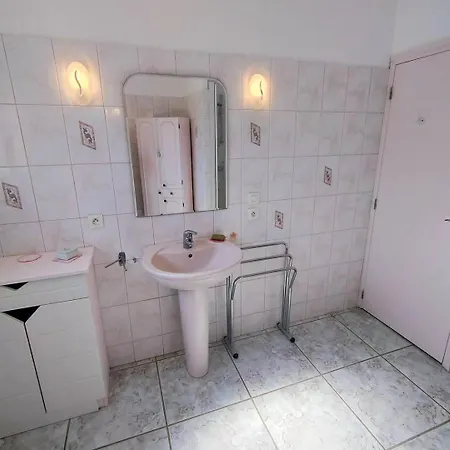 Evasion : Maison Avec Patio, Climatisation, 50 M De La 4poit11 Apartament