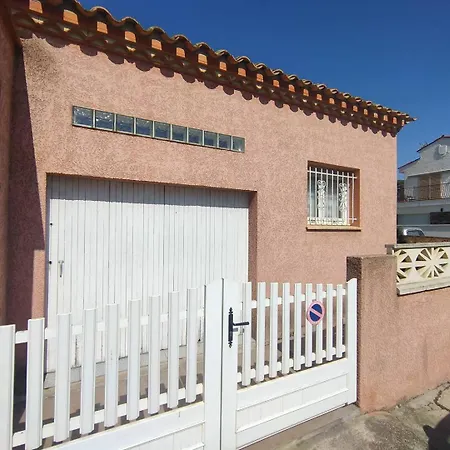 Apartamento Evasion : Maison Avec Patio, Climatisation, 50 M De La 4poit11