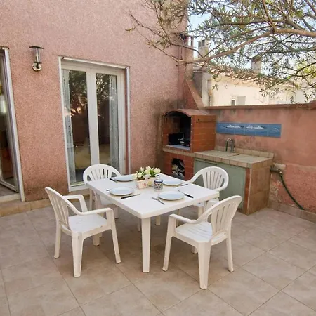 Apartament Evasion : Maison Avec Patio, Climatisation, 50 M De La 4poit11 *